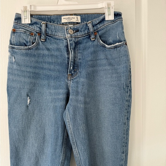 Abercrombie & Fitch Light Blue Distressed Straight Leg Jeans - Picture 3 of 8